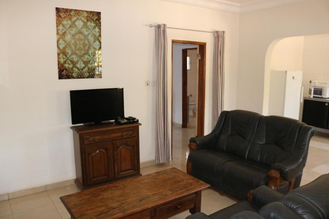 The Rink Apartment'S Sukuta Εξωτερικό φωτογραφία